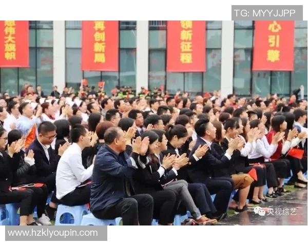 足球巨星转场风云揭秘 从顶级联赛到新天地的崭新征程